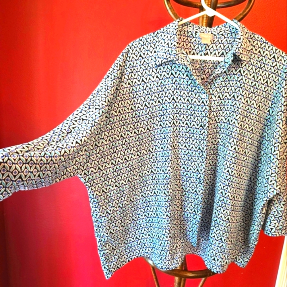 Chico's High/Low Blue Patterned Buttoned Down 3/4… - image 3